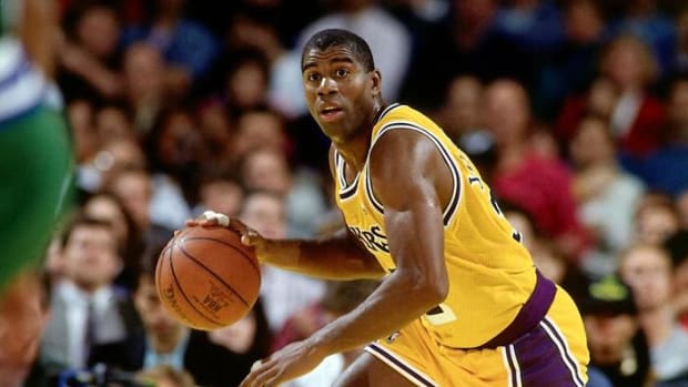 magic-johnson-action-portrait_header